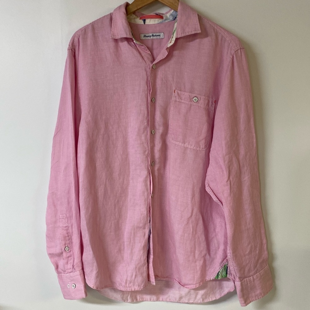 TOMMY BAHAMA Mens dress shirt pink/ white striped tropical size medium